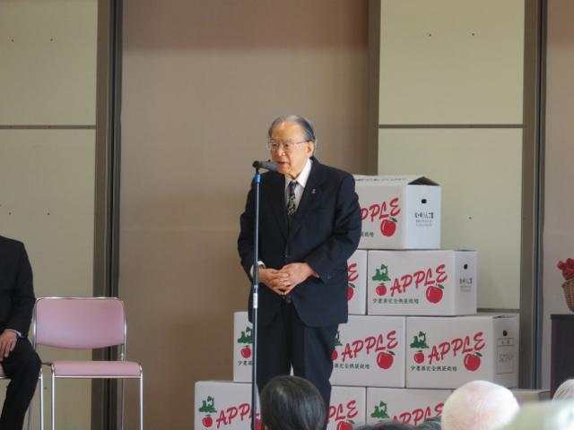 Ｄｅｃｅｍｂｅｒ　りんごの贈呈式