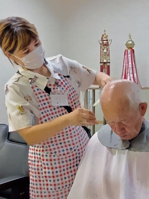 6・2025　移動散髪(*'ω'*)