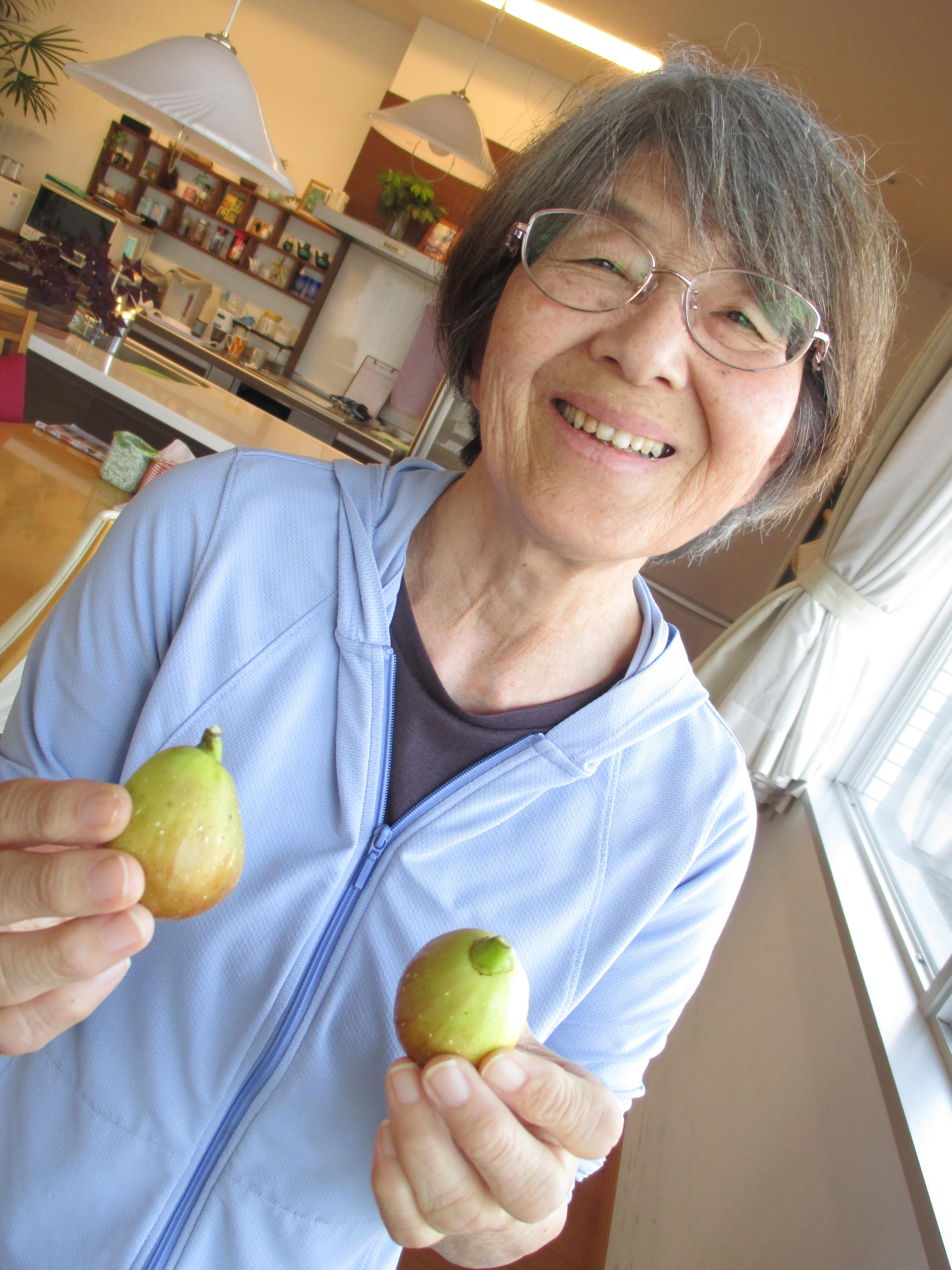 白いちじく採れました(^▽^)/