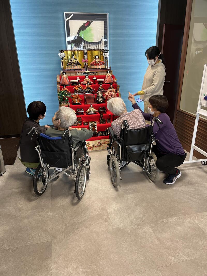 ひな人形をいただきました